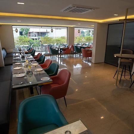Vrr Astoria Hotel & Convention Center Jigani المظهر الخارجي الصورة