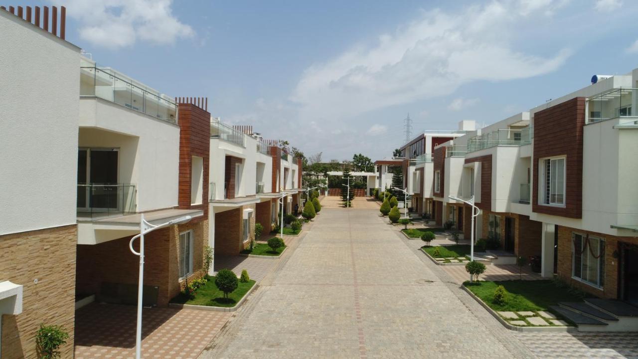 Vrr Astoria Hotel & Convention Center Jigani المظهر الخارجي الصورة