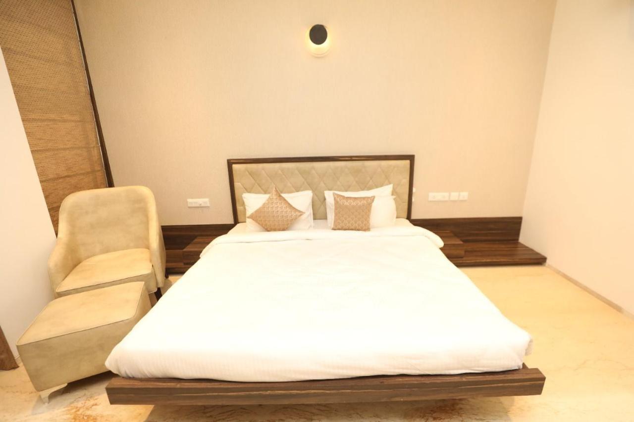 Vrr Astoria Hotel & Convention Center Jigani المظهر الخارجي الصورة