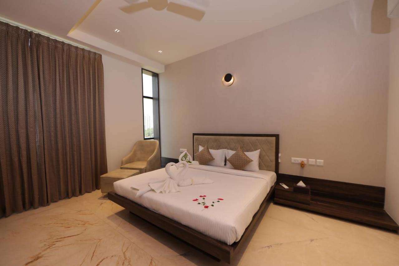 Vrr Astoria Hotel & Convention Center Jigani المظهر الخارجي الصورة